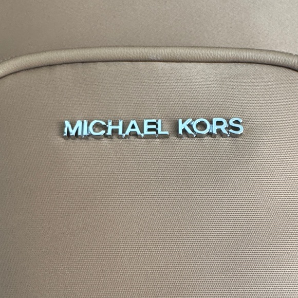 Michael Kors Khai North/South Pocket Crossbody – Peanut (NWT) - Picture 3 of 7